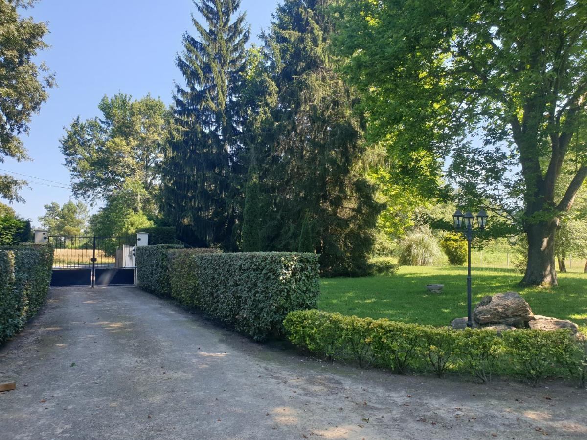 La Grange De Mombel Villa Losse Luaran gambar